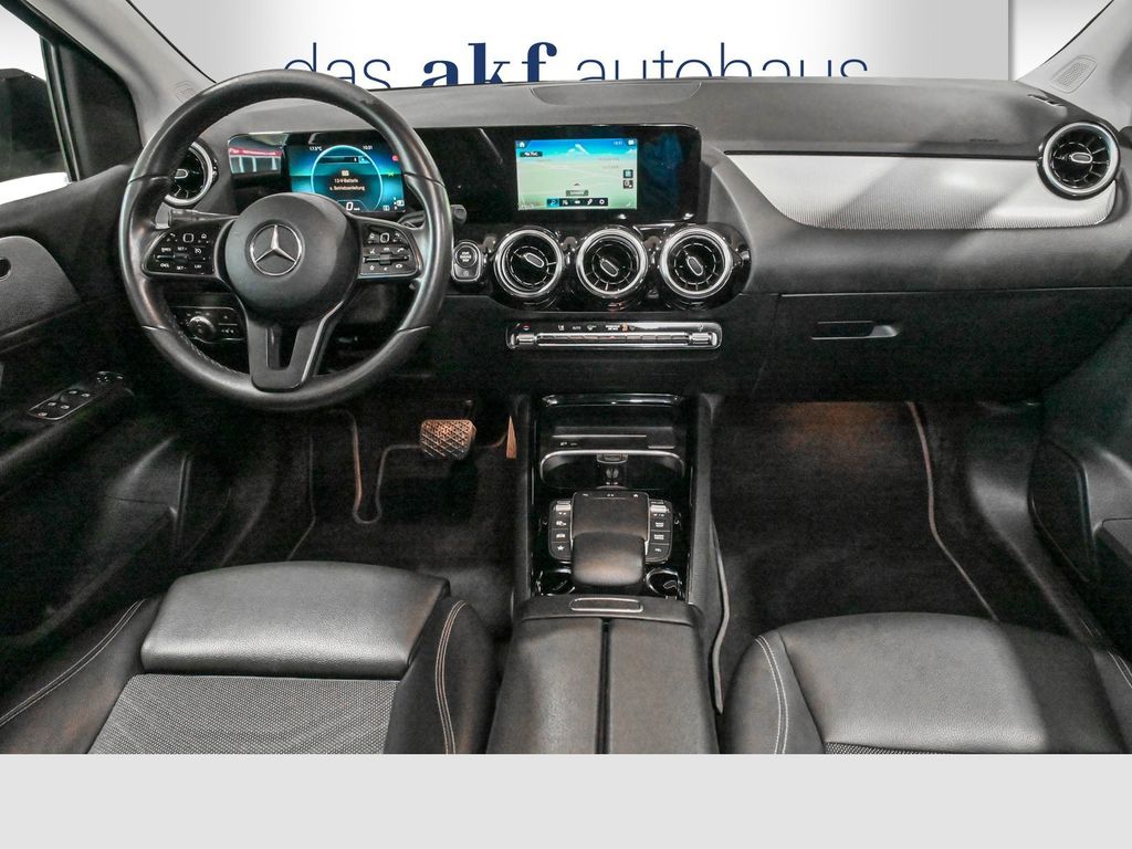 Mercedes-Benz B 180 2022
