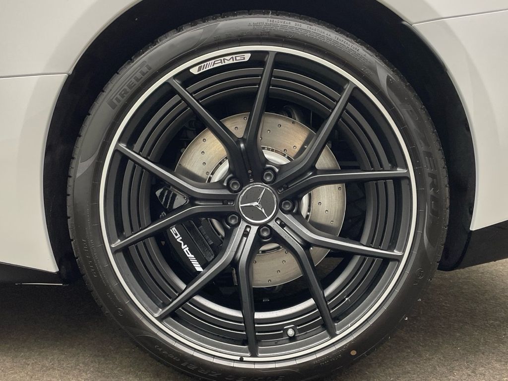 Mercedes-Benz AMG GT 2025