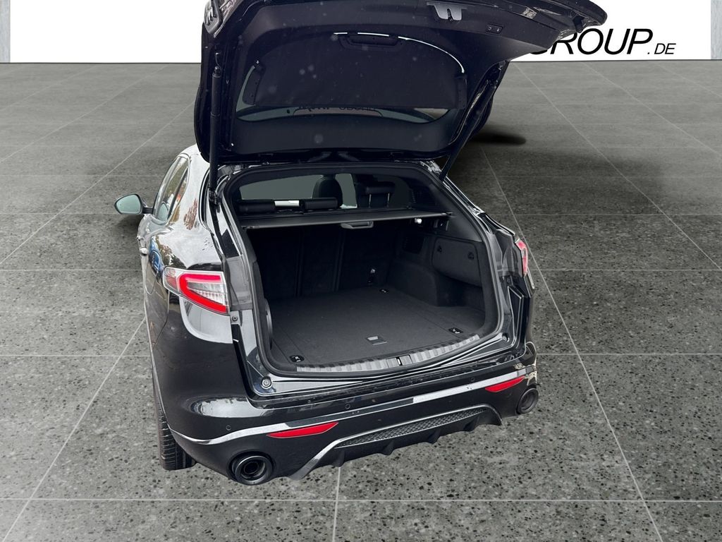 Alfa Romeo Stelvio 2025