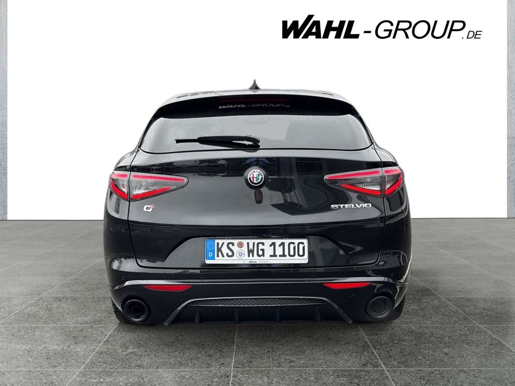 Alfa Romeo Stelvio 2025
