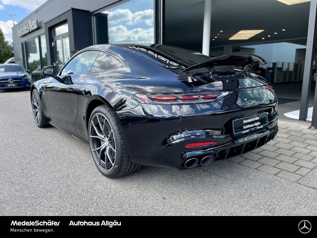 Mercedes-Benz AMG GT 2025