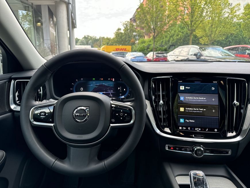 Volvo V60 Cross Country 2024