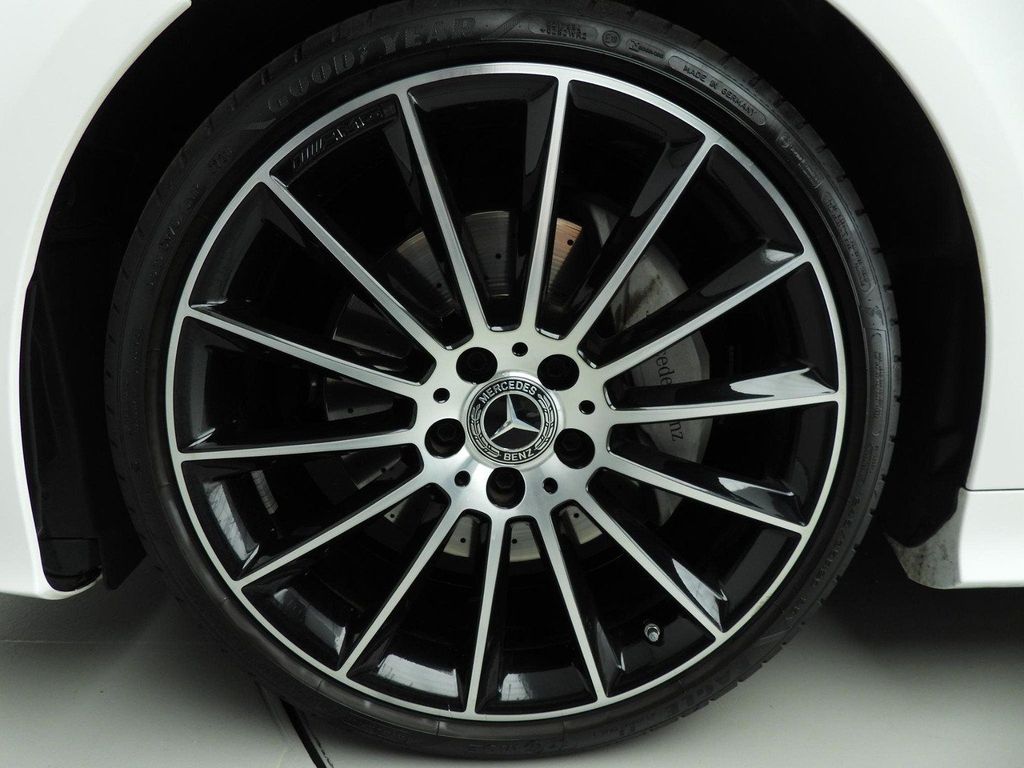 Mercedes-Benz E 200 2021