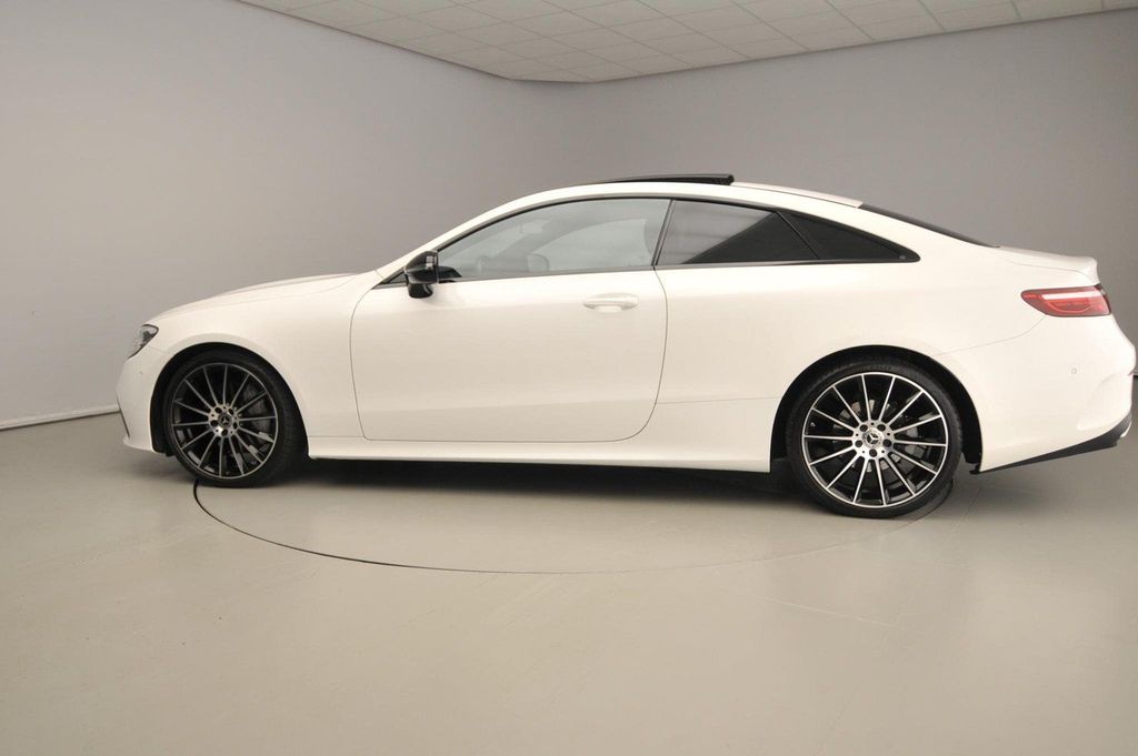 Mercedes-Benz E 200 2021