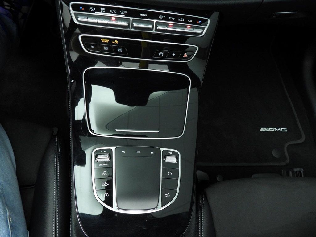 Mercedes-Benz E 200 2021