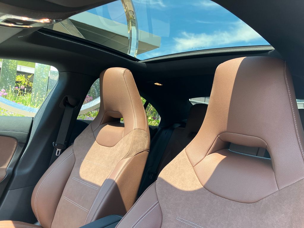 Mercedes-Benz CLA 250 2025