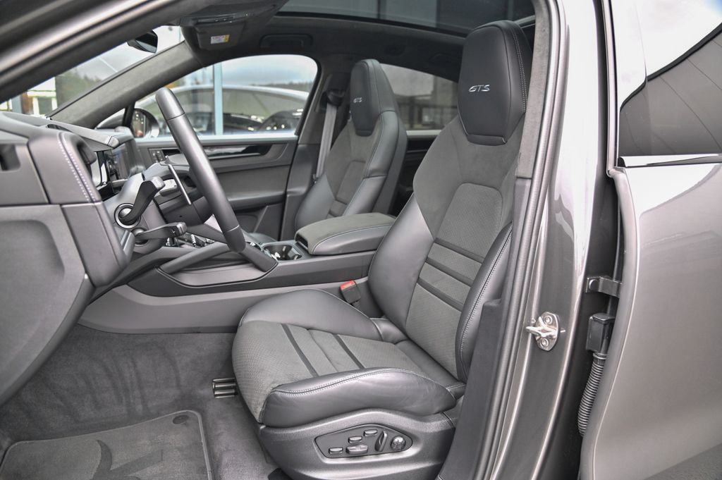 Porsche Cayenne 2024