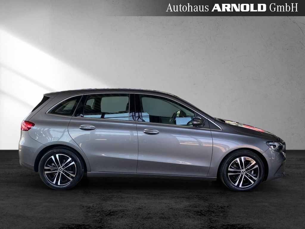 Mercedes-Benz B 200 2024