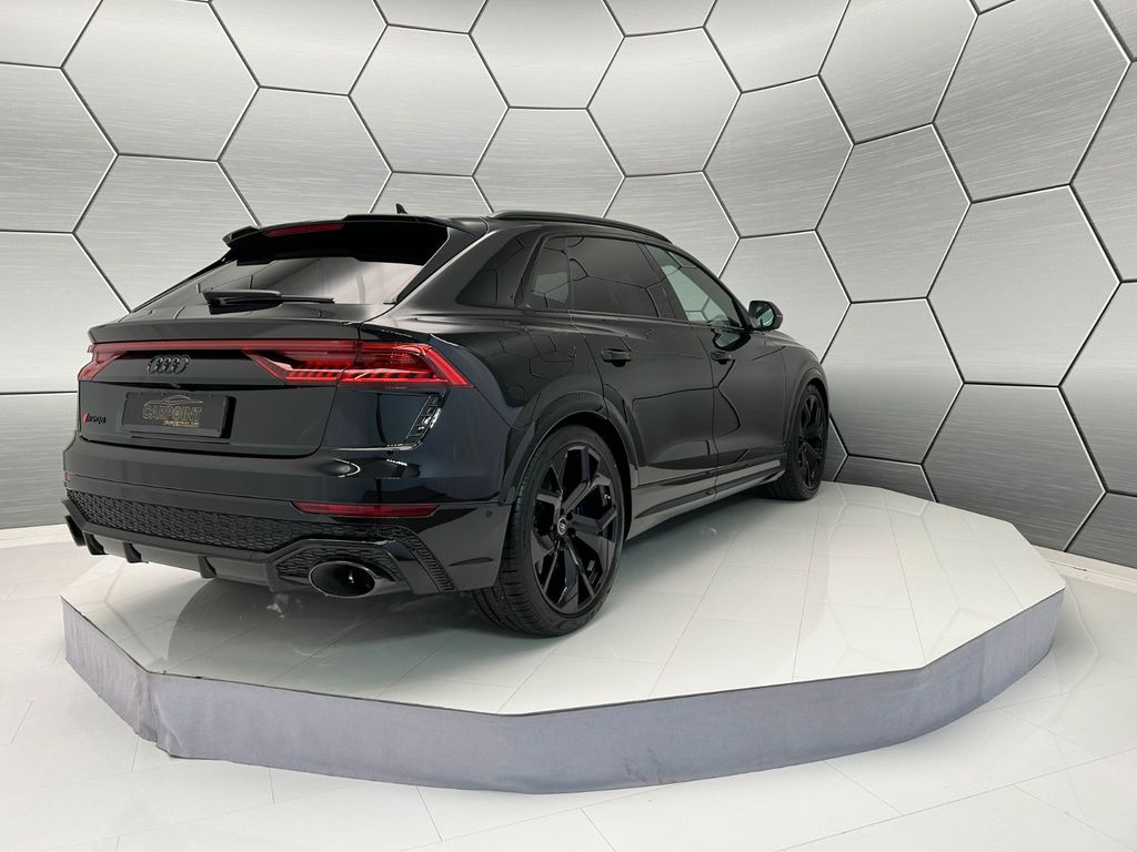 Audi RSQ8 2024