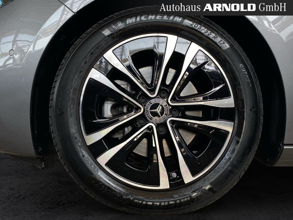 Mercedes-Benz B 200 2024