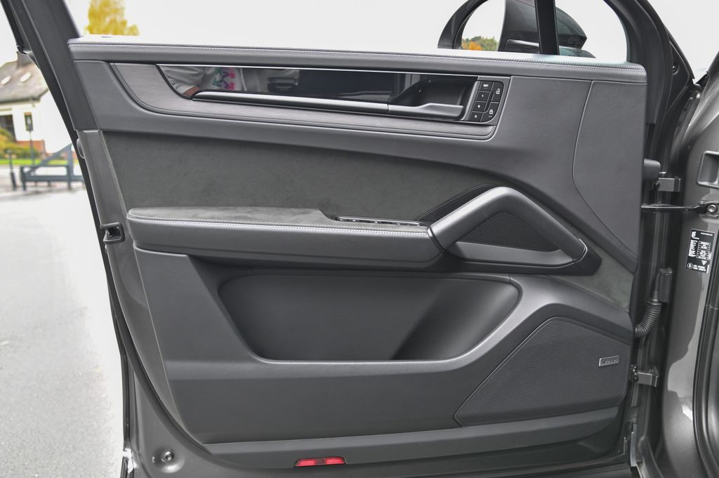 Porsche Cayenne 2024