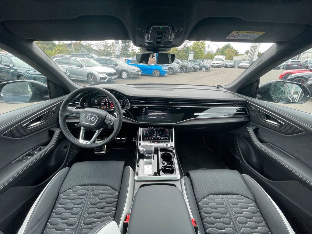 Audi RSQ8 2025