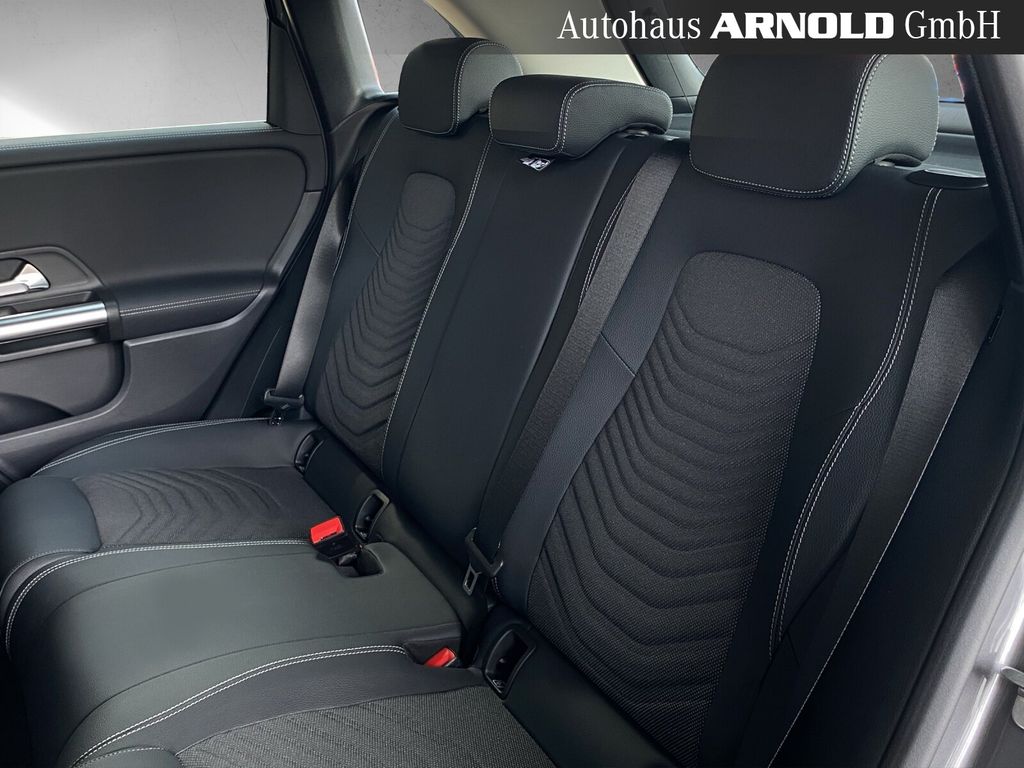 Mercedes-Benz B 200 2024