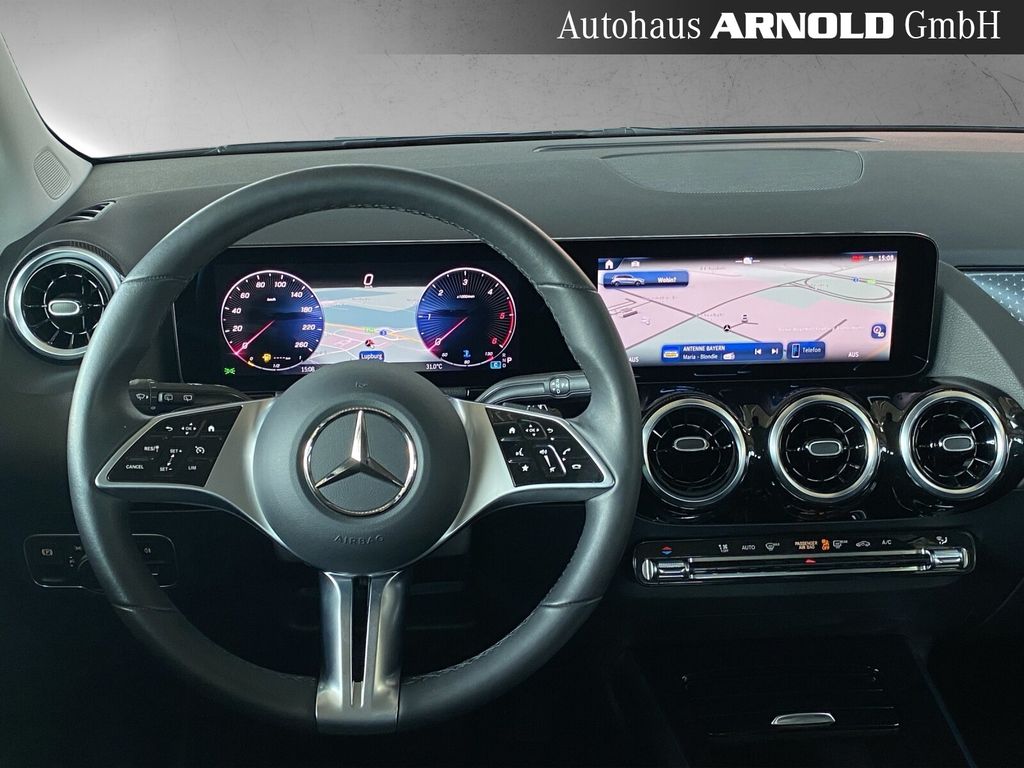 Mercedes-Benz B 200 2024