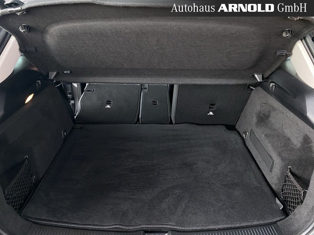 Mercedes-Benz B 200 2024