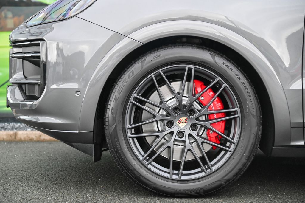 Porsche Cayenne 2024