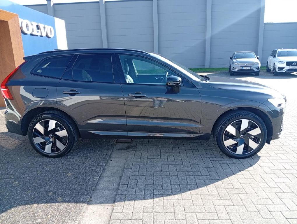 Volvo XC60 2025