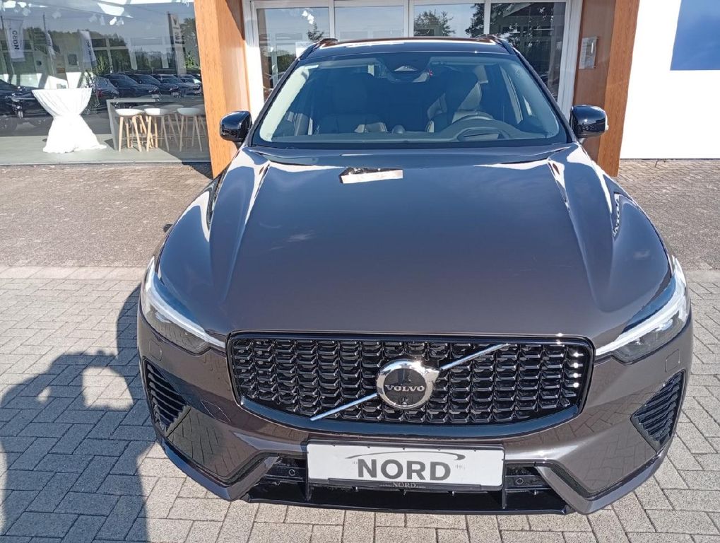 Volvo XC60 2025