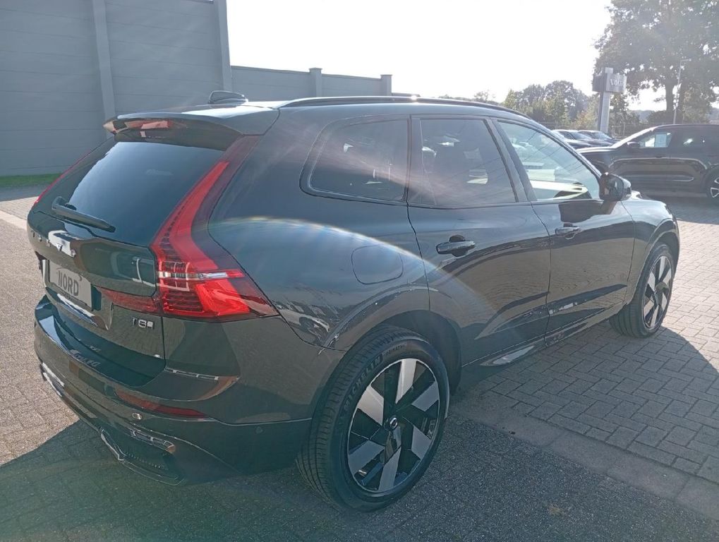 Volvo XC60 2025