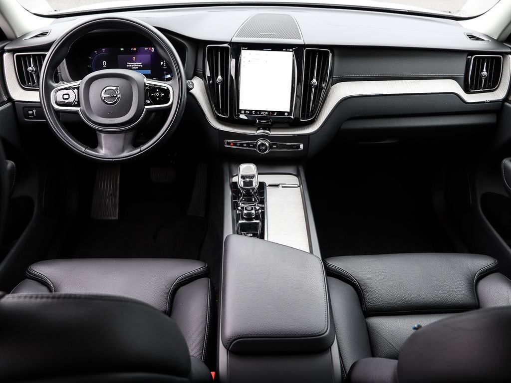 Volvo XC60 2022