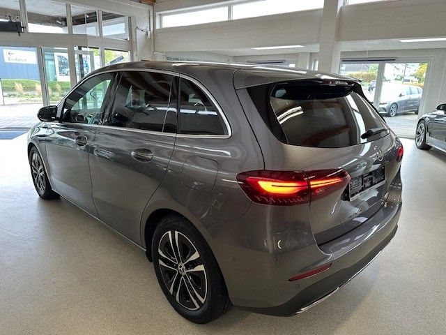 Mercedes-Benz B 200 2024