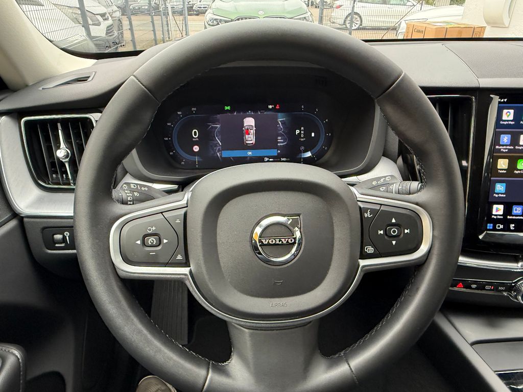 Volvo XC60 2022
