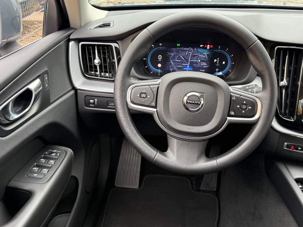 Volvo XC60 2022