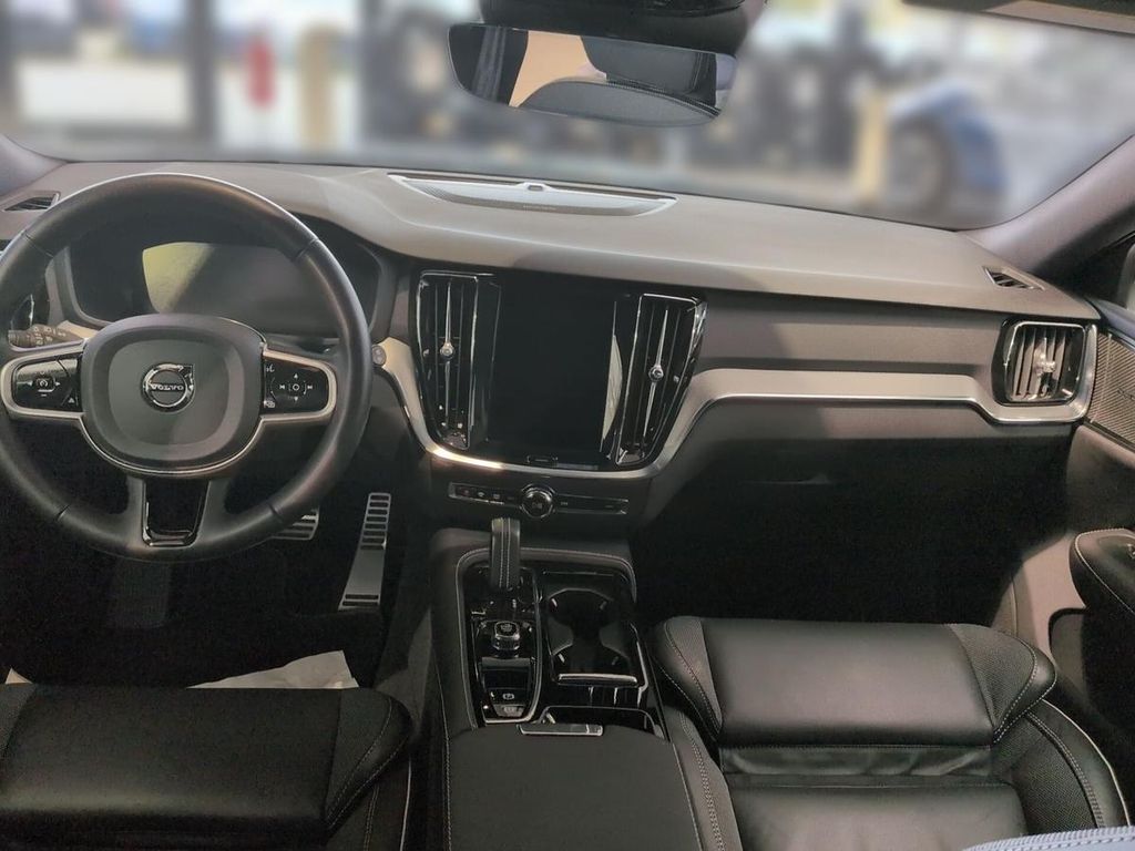 Volvo V60 2022