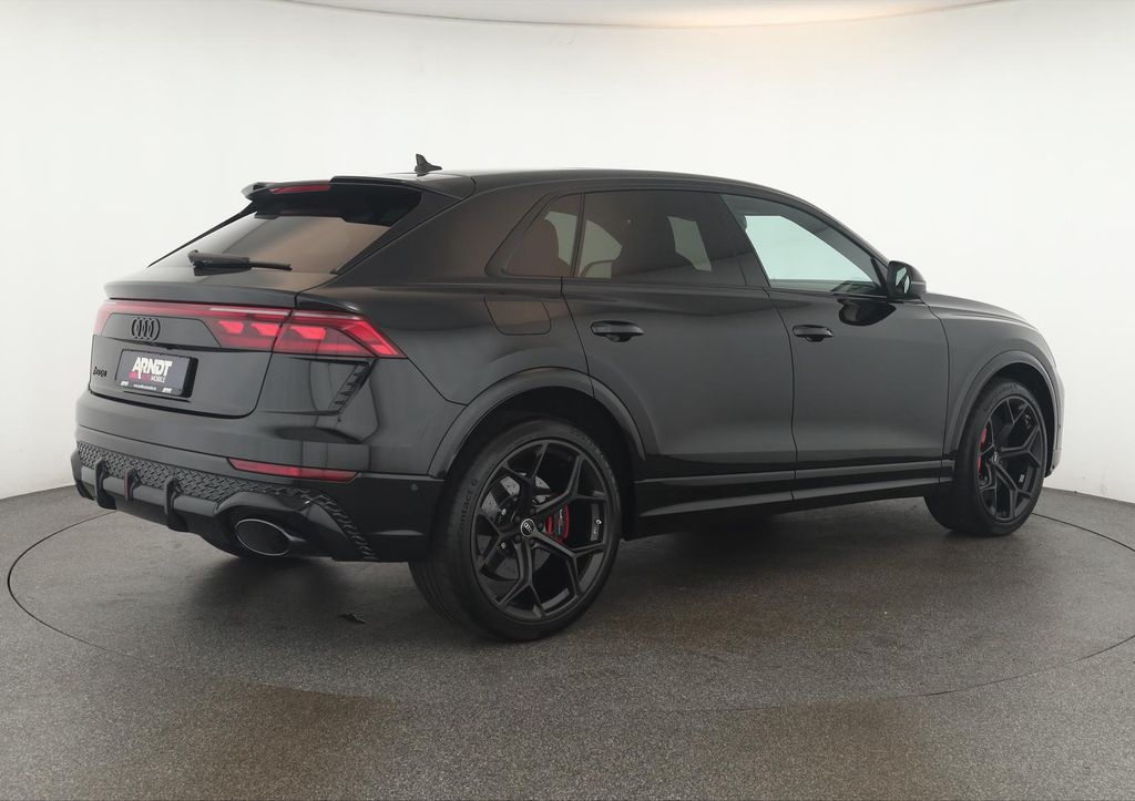 Audi RSQ8 2025