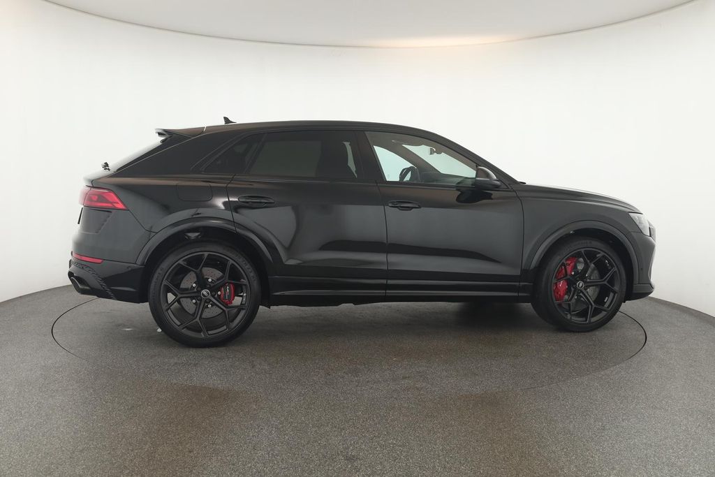 Audi RSQ8 2025