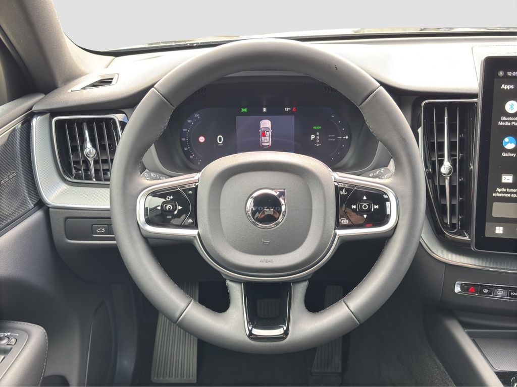 Volvo XC60 2025