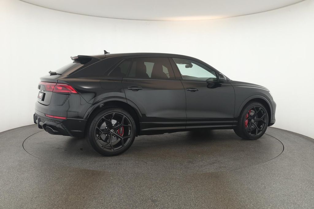 Audi RSQ8 2025