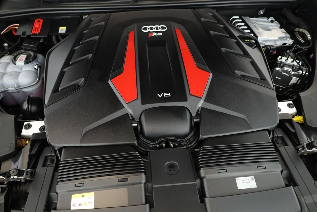 Audi RSQ8 2025
