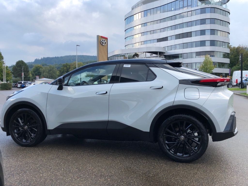 Toyota C-HR 2025