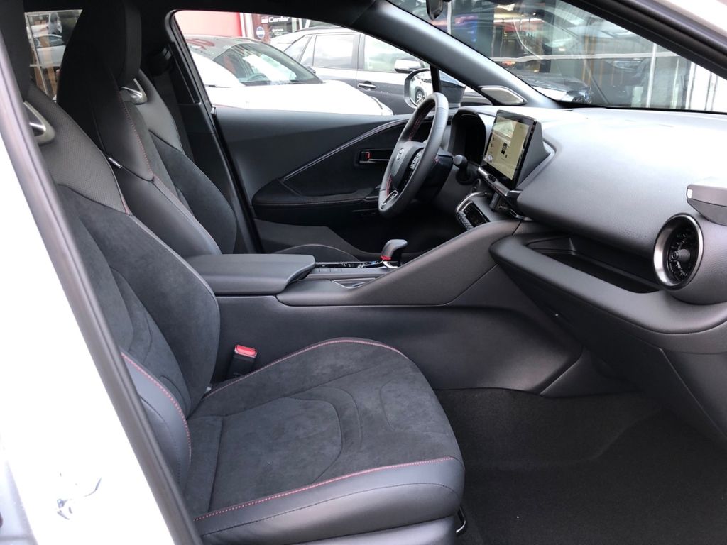 Toyota C-HR 2025