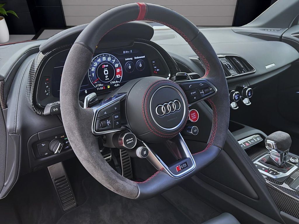 Audi R8 2025