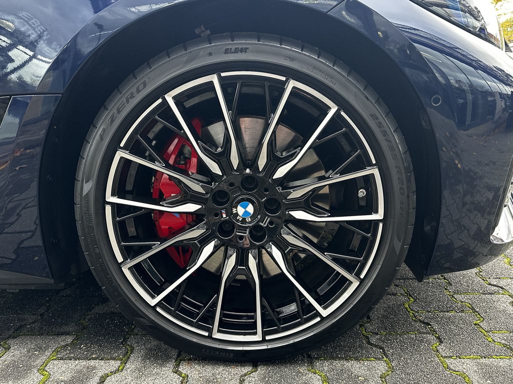BMW i4 2025