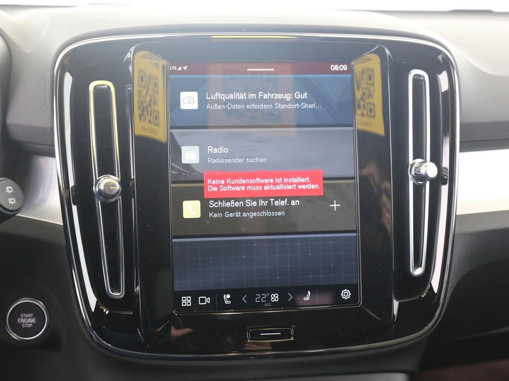 Volvo XC40 2025