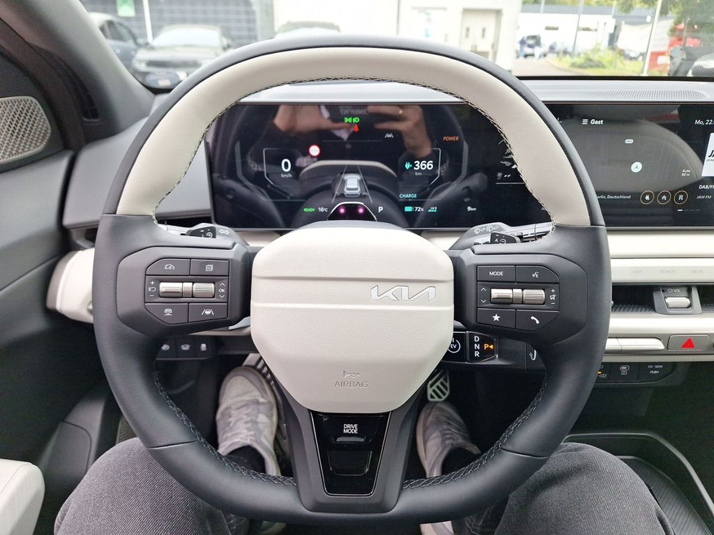 Kia EV4 2025