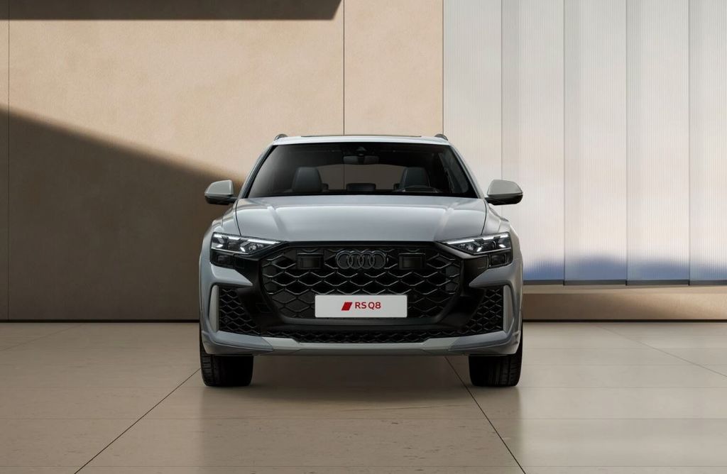 Audi RSQ8
