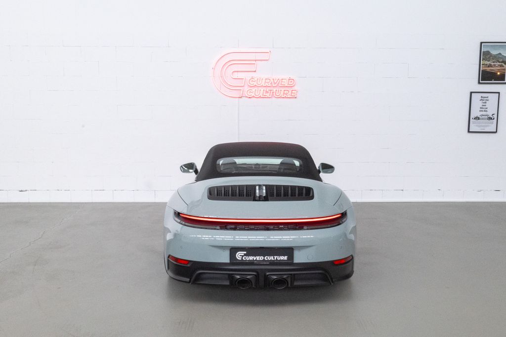 Porsche 992 2025