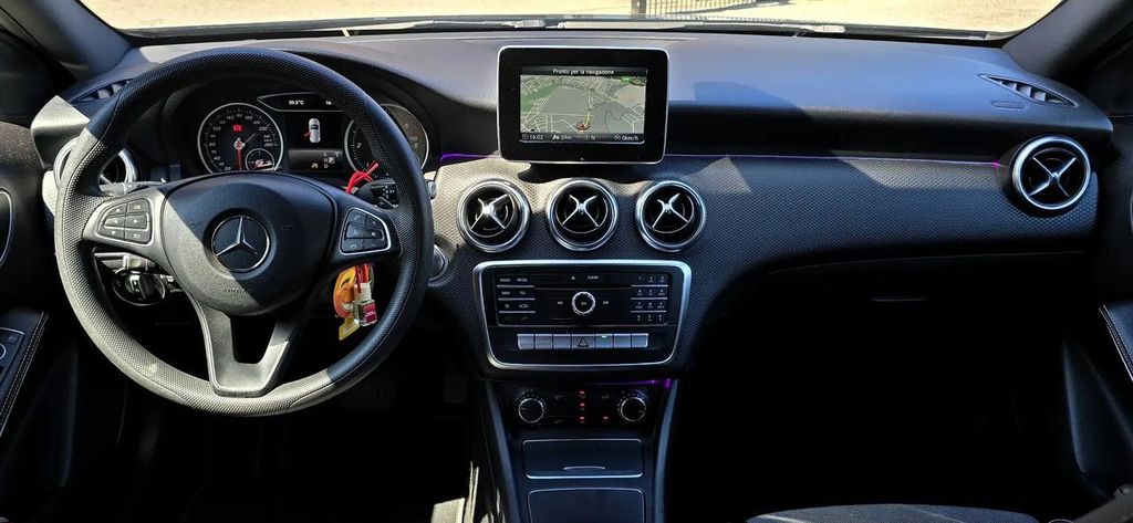 Mercedes-Benz A 180 2018
