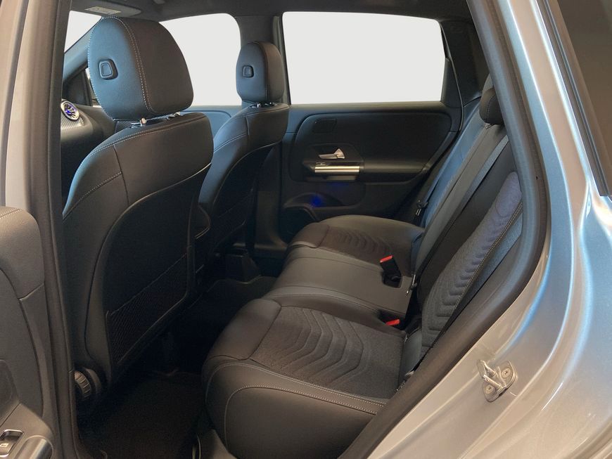 Mercedes-Benz B 180 2025