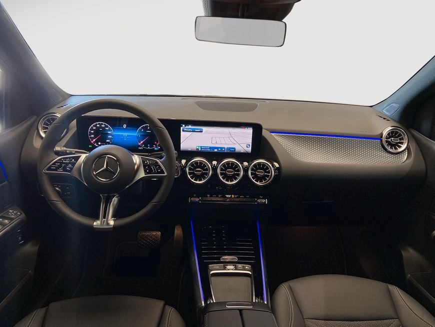 Mercedes-Benz B 180 2025