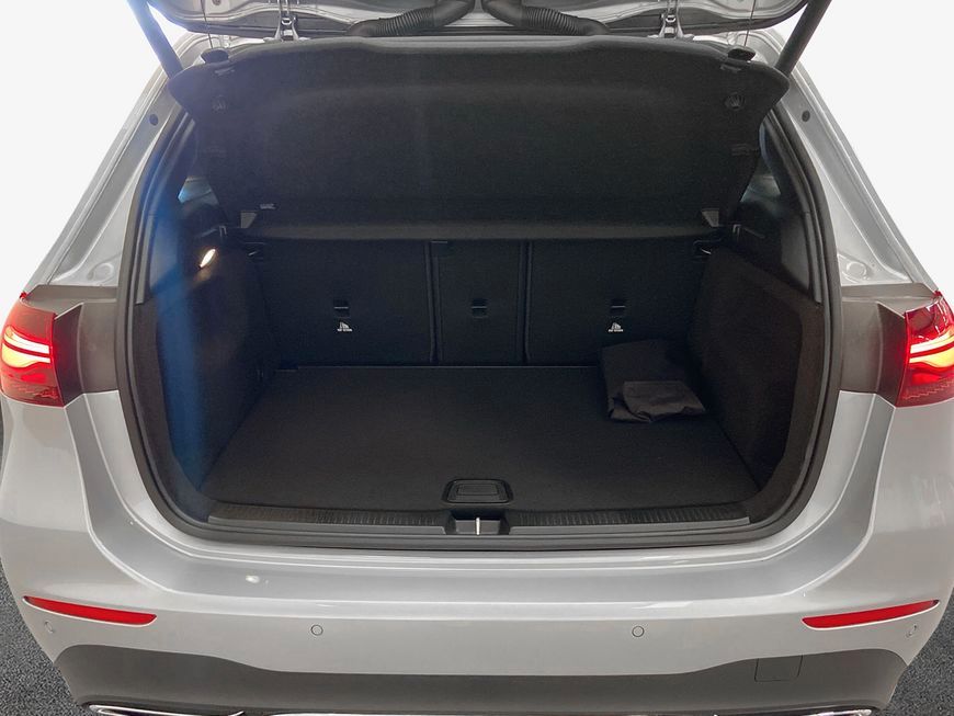 Mercedes-Benz B 180 2025