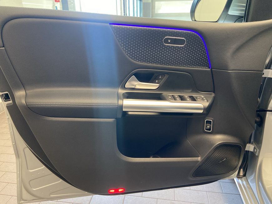 Mercedes-Benz B 180 2025