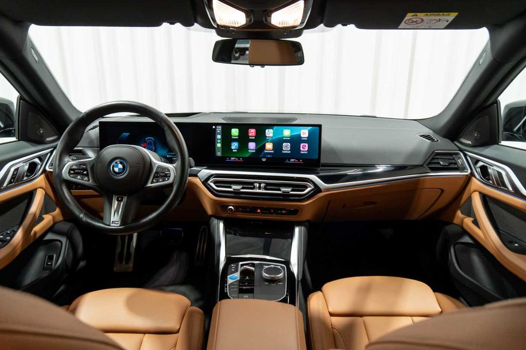BMW i4 2023