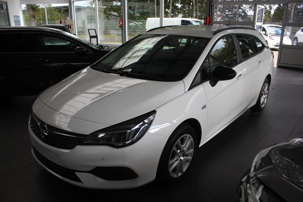 Opel Astra 2021