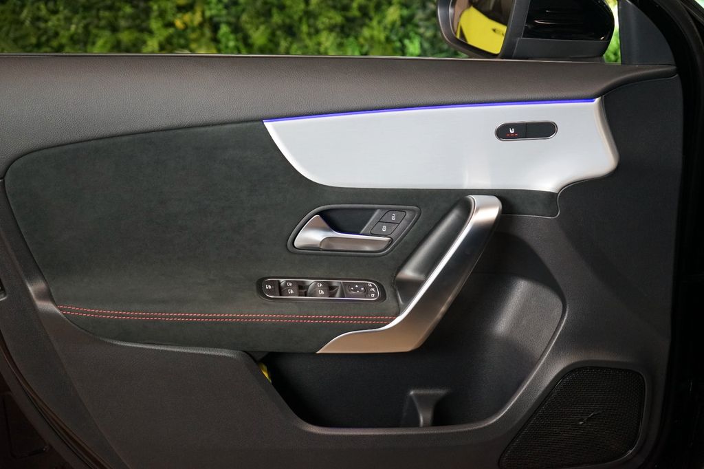 Mercedes-Benz A 200 2024