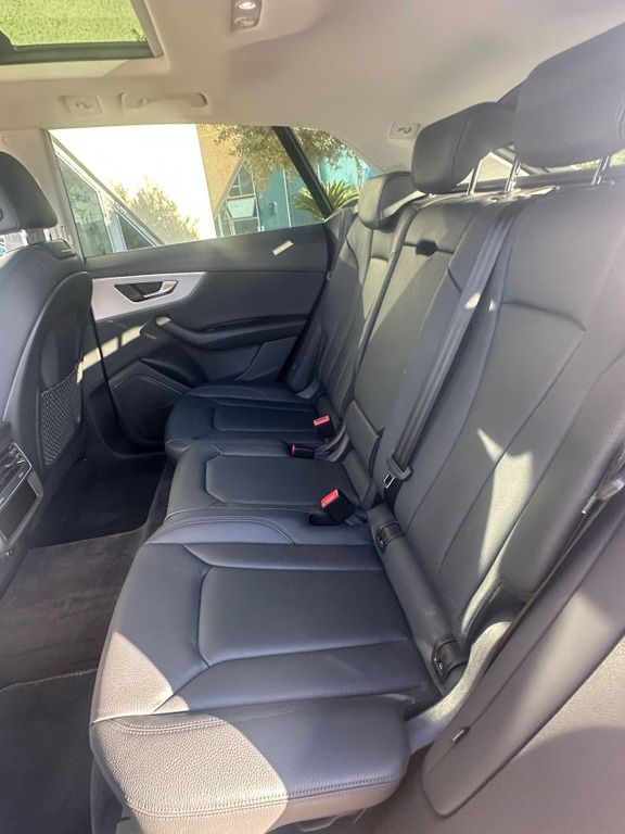 Audi Q8 2023